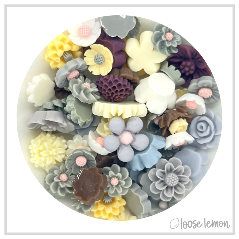 Clearance Resin Flowers | Neutrals (15G)